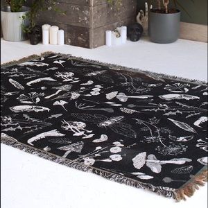 DISTURBIA EARTH MAGIC WOVEN BLANKET NEW